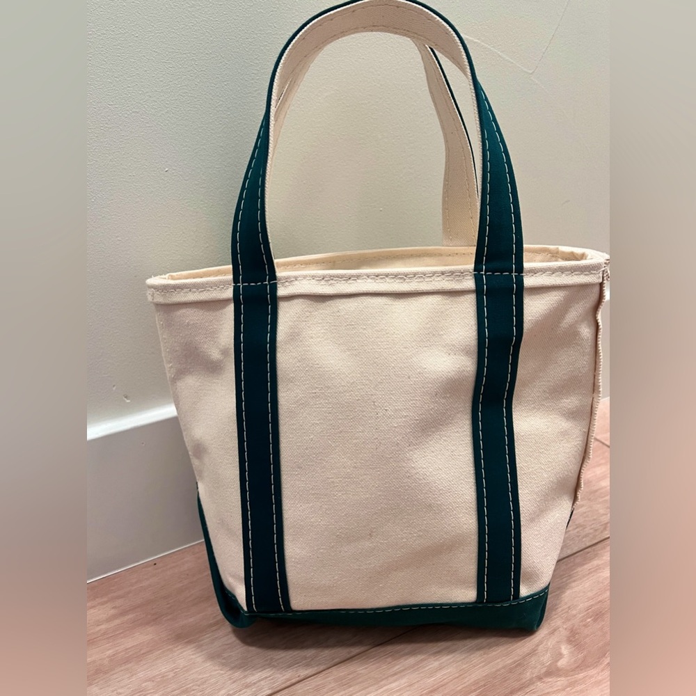 L.L. Bean Boat and Tote, Zip-Top in size Small Dark Green & White Cotton Canvas